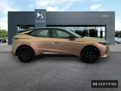 Photo 27 DS DS 4  Hybride E-Tense 225 EAT8 Performance Line