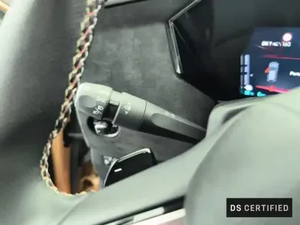 Photo 16 DS DS 4  Hybride E-Tense 225 EAT8 Performance Line