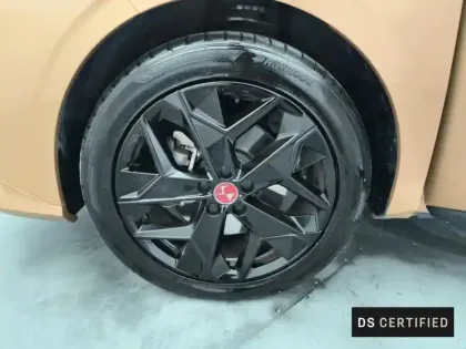 Photo 14 DS DS 4  Hybride E-Tense 225 EAT8 Performance Line