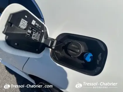 Photo 15 Mercedes CLA  Coupé 200 d 8G-DCT AMG Line