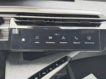 Photo 19 Peugeot 5008  Hybrid 145 ch e-DCS6 Allure