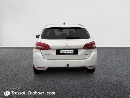 Photo 27 Peugeot 308  SW 1.2 PureTech 130ch S&S EAT6 Féline