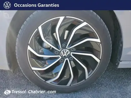 Photo 14 Volkswagen Golf  1.5 eTSI OPF 130 DSG7 MATCH