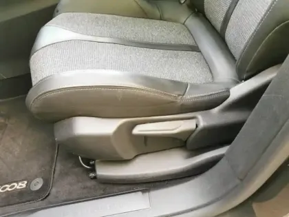 Photo 15 Peugeot 3008 Allure 1.5 BlueHDI 130 ch 