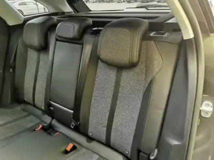 Photo 13 Peugeot 3008 Allure 1.5 BlueHDI 130 ch 