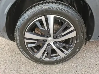 Photo 6 Peugeot 3008 Allure 1.5 BlueHDI 130 ch 