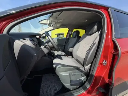 Photo 16 Renault Captur 1.3 TCe 150 Intens