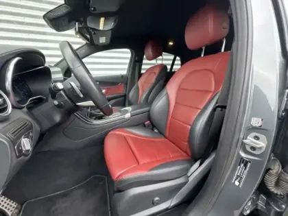 Photo 17 Mercedes Classe GLC GLC 300de 4MATIC Coupé AMG Lin