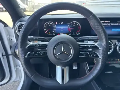 Photo 16 Mercedes Classe A Gén. IV (W177) Ph2 AMG Line 5