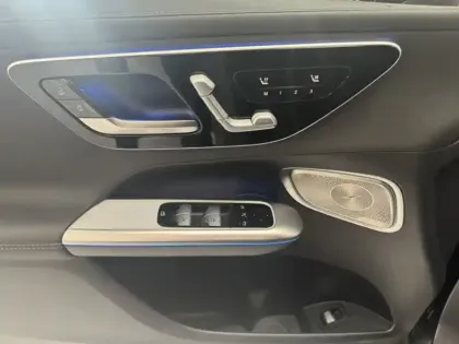 Photo 16 Mercedes Classe GLC GLC 220 d 4MATIC AMG Line