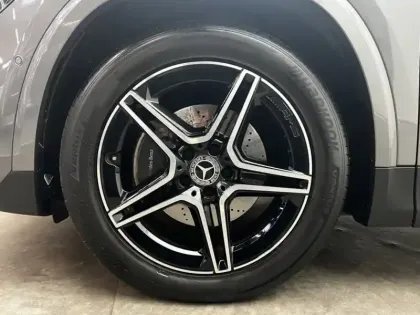 Photo 8 Mercedes GLA 200 d AMG Line