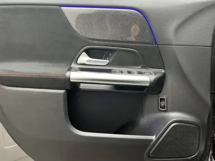 Photo 17 Mercedes GLA 200 d AMG Line