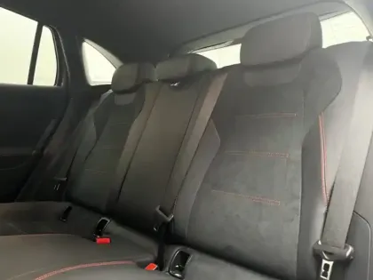 Photo 12 Mercedes GLA 200 d AMG Line