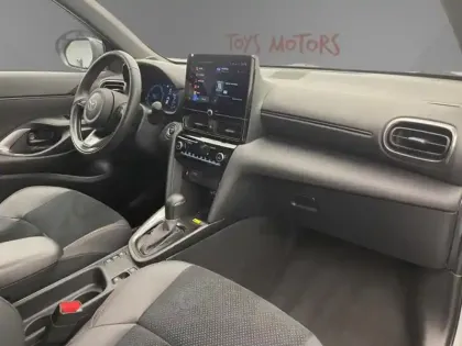 Photo 21 Toyota Yaris Hybride 1.5 HYBRID 130H GR SPORT Techno