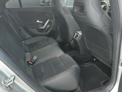 Photo 8 Mercedes CLA Coupé 250 e Hybrid EQ AMG Line