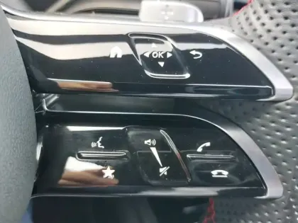 Photo 20 Mercedes CLA Coupé 250 e Hybrid EQ AMG Line