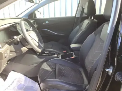 Photo 10 Opel Grandland 1.5 Diesel 130 ch BVA8 GS