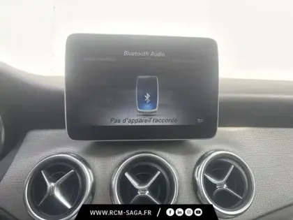 Photo 16 Mercedes GLA 200 d Sensation