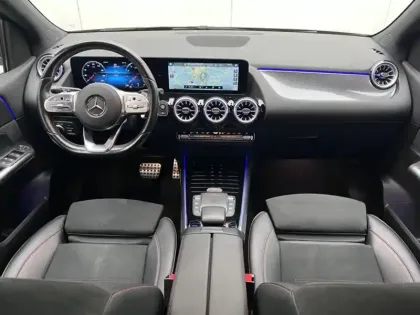 Photo 10 Mercedes Classe B 180 AMG Line Edition