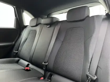 Photo 16 Mercedes Classe B 180 Progressive Line Edition