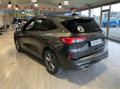 Photo 12 Ford Kuga 2.5 Duratec 190ch FHEV E85 ST-Line X BVA