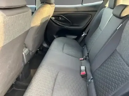 Photo 9 Toyota Yaris Hybride 1.5 HYBRID 116H DYNAMIC