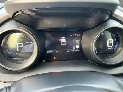 Photo 11 Toyota Yaris Hybride 1.5 HYBRID 116H DYNAMIC