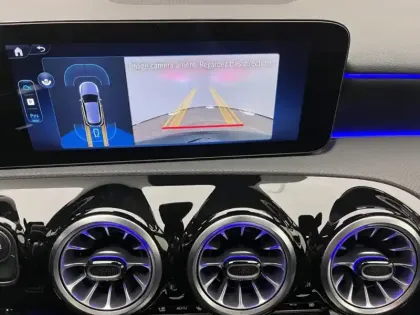 Photo 17 Mercedes Classe A 250 e Hybrid EQ AMG Line