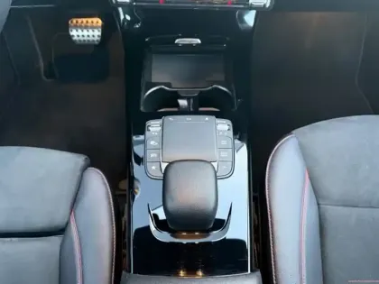 Photo 13 Mercedes Classe A 180 d AMG Line Berline / V1771