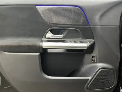 Photo 13 Mercedes GLA 200 d AMG Line