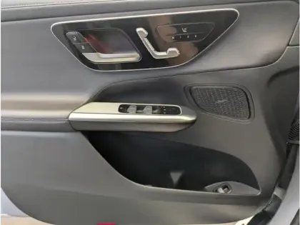 Photo 13 Mercedes Classe GLC SUV 300 de 4MATIC AMG Line