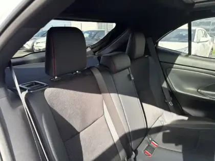 Photo 13 Toyota Yaris Hybride 1.5 HYBRID 116H GR SPORT 116 ch