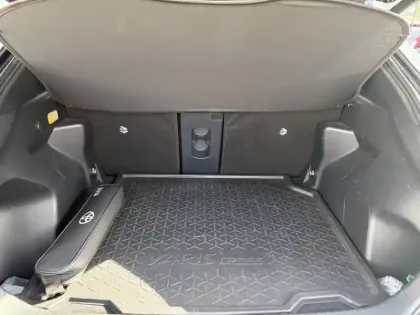 Photo 9 Toyota Yaris Hybride 1.5 HYBRID 116H GR SPORT 116 ch