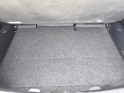 Photo 12 Toyota Yaris Gén. III Ph3 Dynamic 5