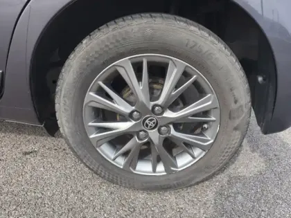 Photo 20 Toyota Yaris Gén. III Ph3 Dynamic 5