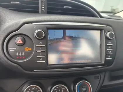 Photo 19 Toyota Yaris Gén. III Ph3 Dynamic 5