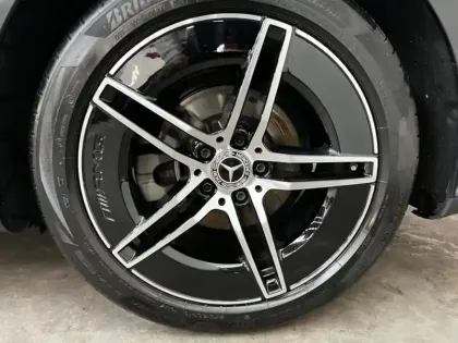 Photo 8 Mercedes Classe E Berline 220 d AMG Line