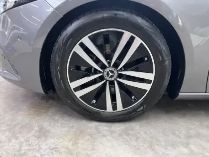 Photo 8 Mercedes Classe A 200 Progressive Line