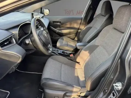 Photo 11 Toyota Corolla Hybride 1.8L 140h Design TS 140 CH D