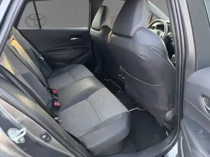 Photo 13 Toyota Corolla Hybride 1.8L 140h Design TS 140 CH D