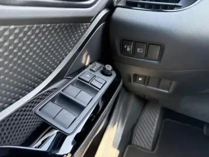 Photo 21 Toyota C-HR 1.8 Hybride 122 Design Ultimate