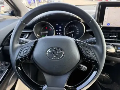 Photo 16 Toyota C-HR 1.8 Hybride 122 Design Ultimate