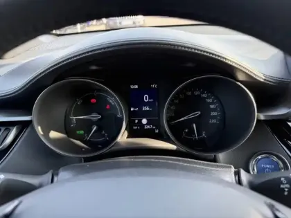 Photo 15 Toyota C-HR 1.8 Hybride 122 Design Ultimate