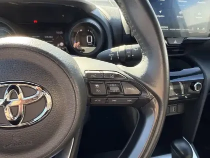 Photo 12 Toyota Yaris Hybride 1.5 HYBRID 116H DESIGN