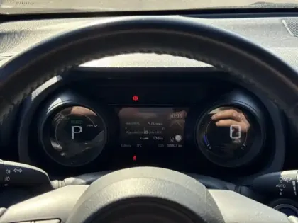 Photo 19 Toyota Yaris Hybride 1.5 HYBRID 116H DESIGN