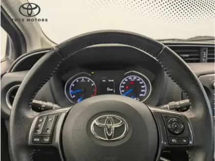 Photo 19 Toyota Yaris 110 VVT-i CVT Design Y20