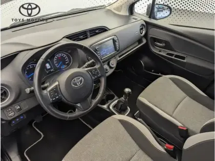 Photo 12 Toyota Yaris 110 VVT-i CVT Design Y20