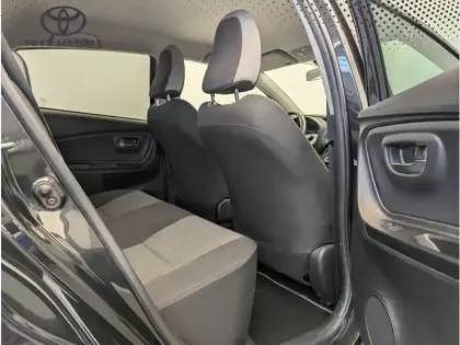 Photo 7 Toyota Yaris 110 VVT-i CVT Design Y20