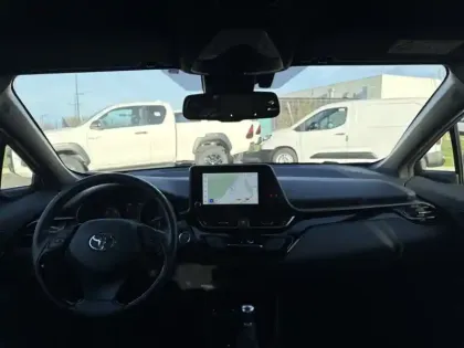 Photo 10 Toyota C-HR 2.0 Hybride 184 Edition