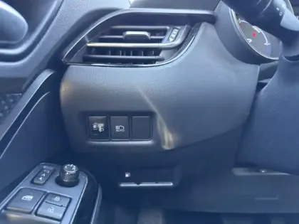 Photo 15 Toyota C-HR 2.0 Hybride 184 Edition